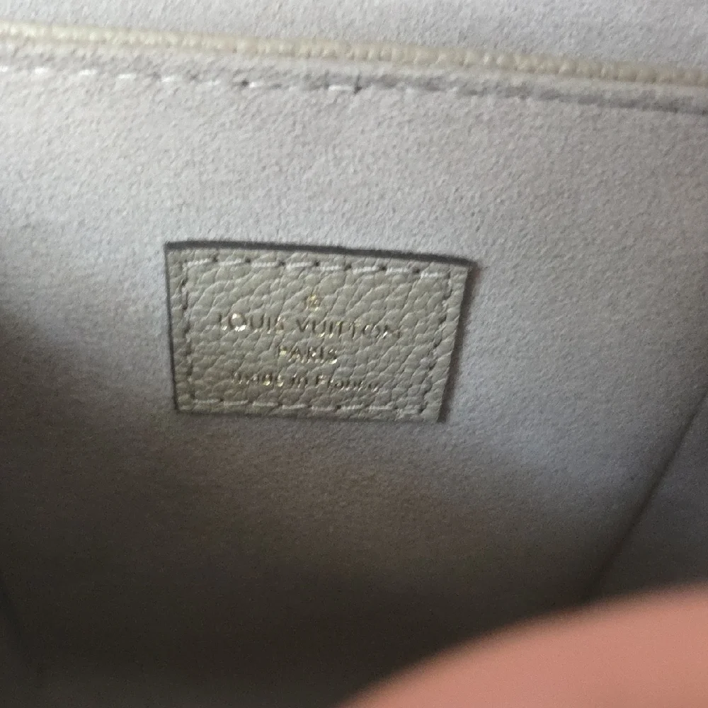 Louis Vuitton Mini Backpack - Picture 4 of 14